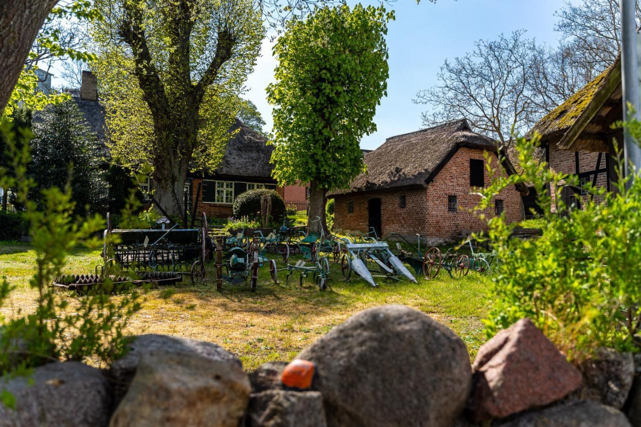 Ferienwohnung Haus Sonnenschein Göhren Goehren  Exterior foto